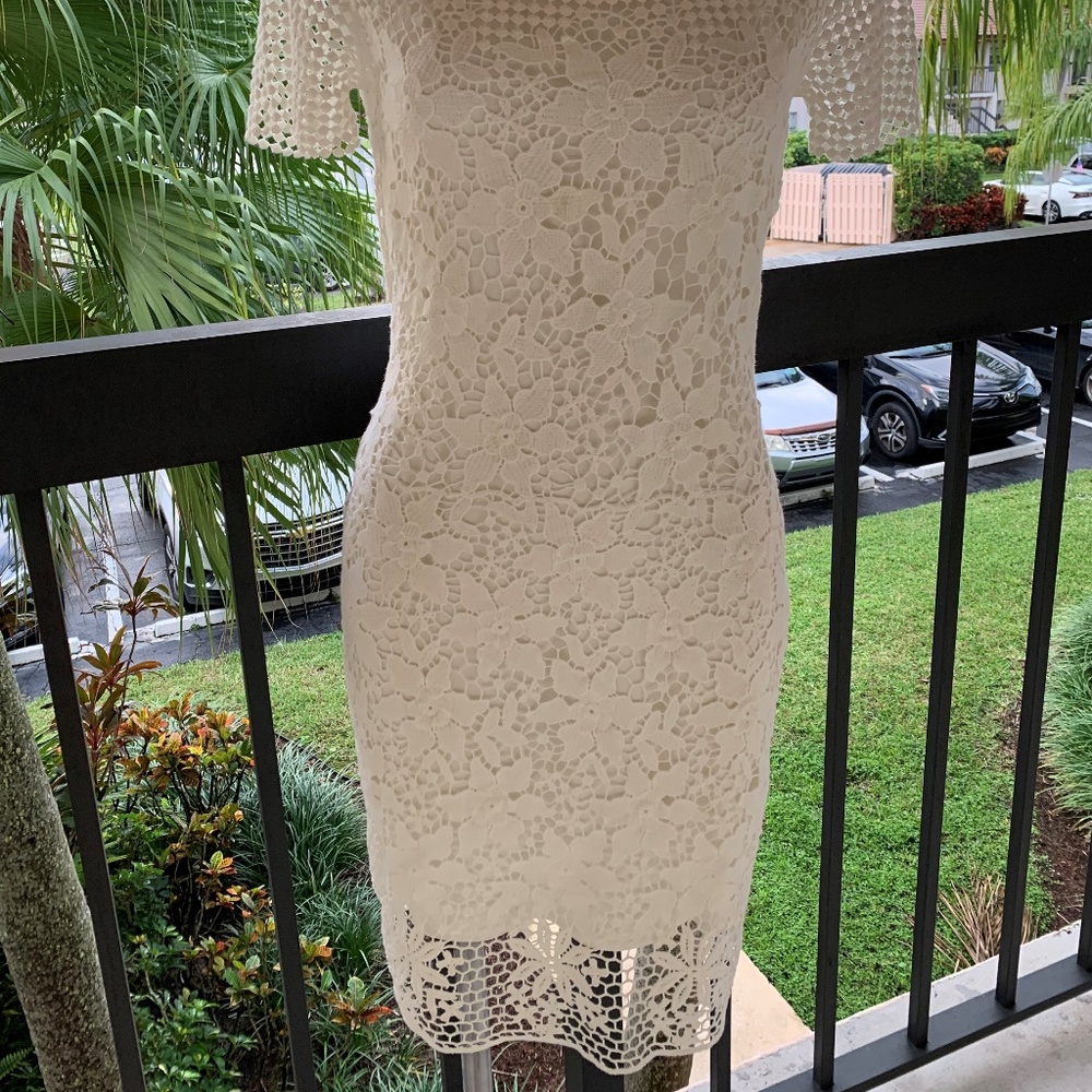 NWT Lauren Ralph Lauren White Crochet Dress